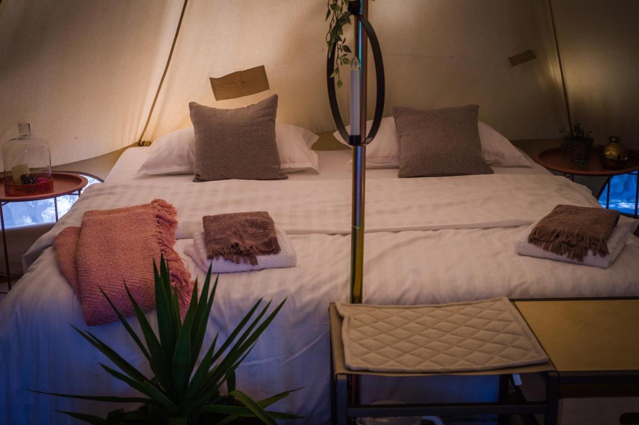 Rock Oak Glamping 3 Hotell Imotski Eksteriør bilde