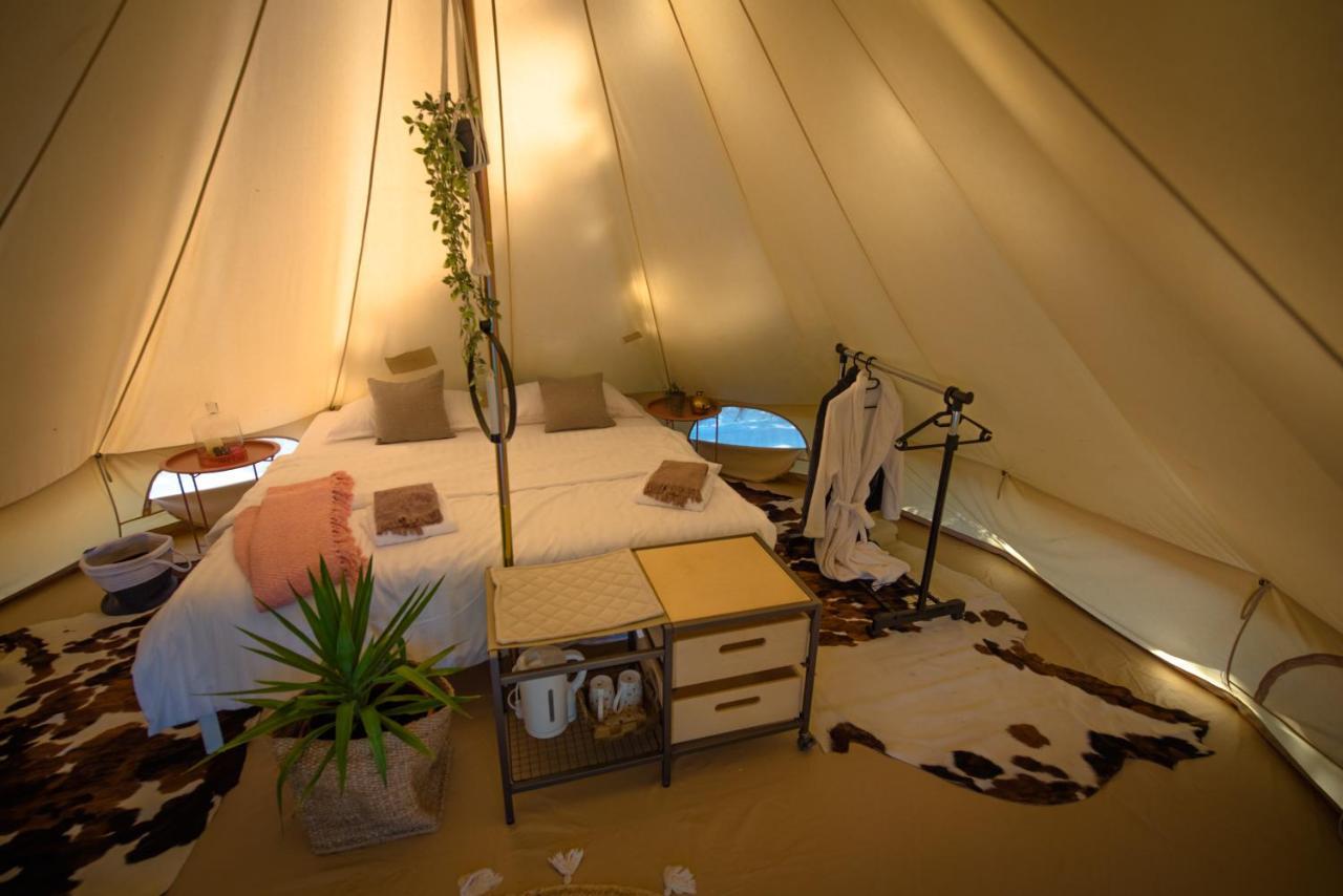 Rock Oak Glamping 3 Hotell Imotski Eksteriør bilde